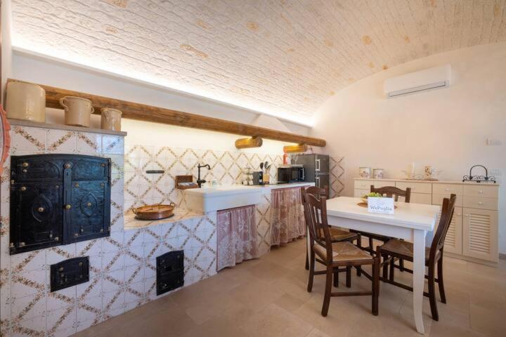 Valle D'Itria Trulli E Alcova Mikael 奇斯泰尼诺 外观 照片