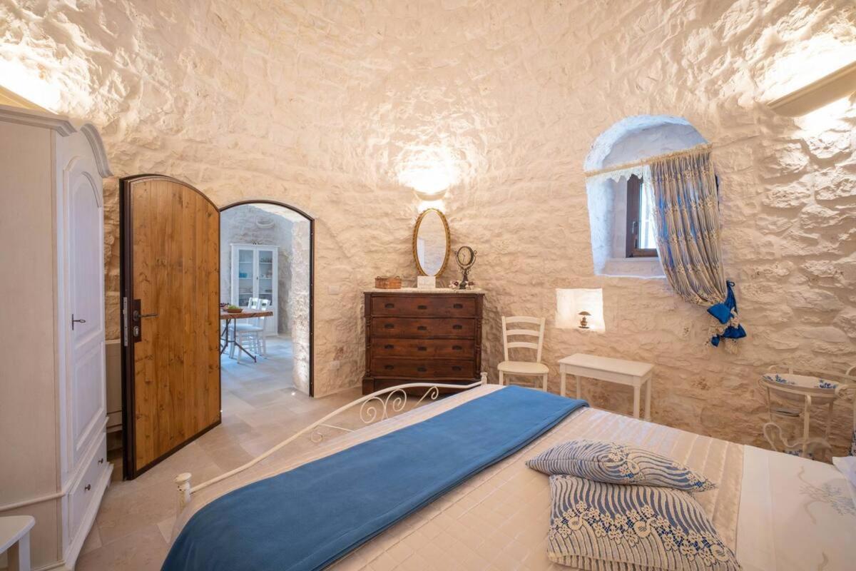 Valle D'Itria Trulli E Alcova Mikael 奇斯泰尼诺 外观 照片