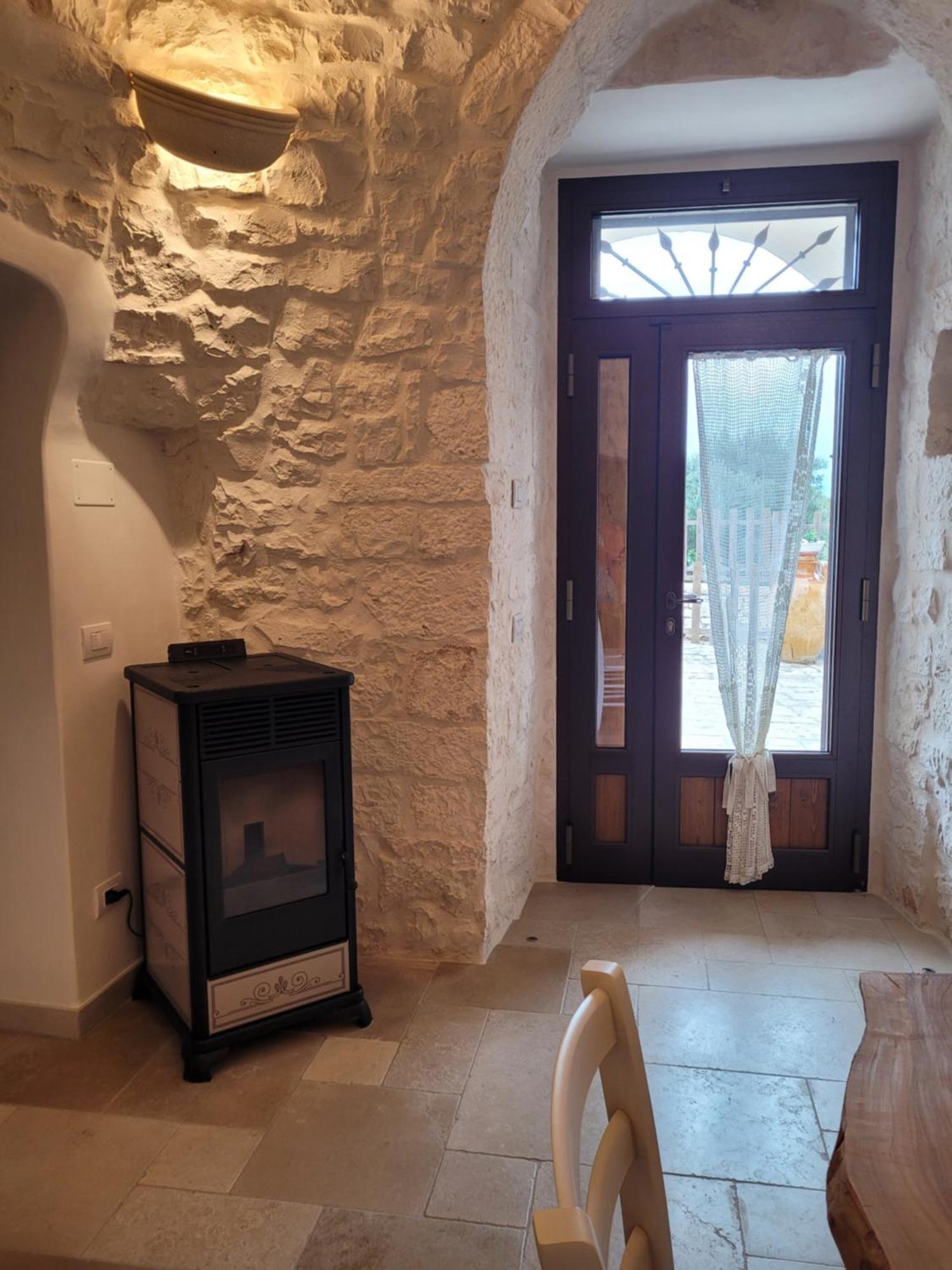 Valle D'Itria Trulli E Alcova Mikael 奇斯泰尼诺 外观 照片