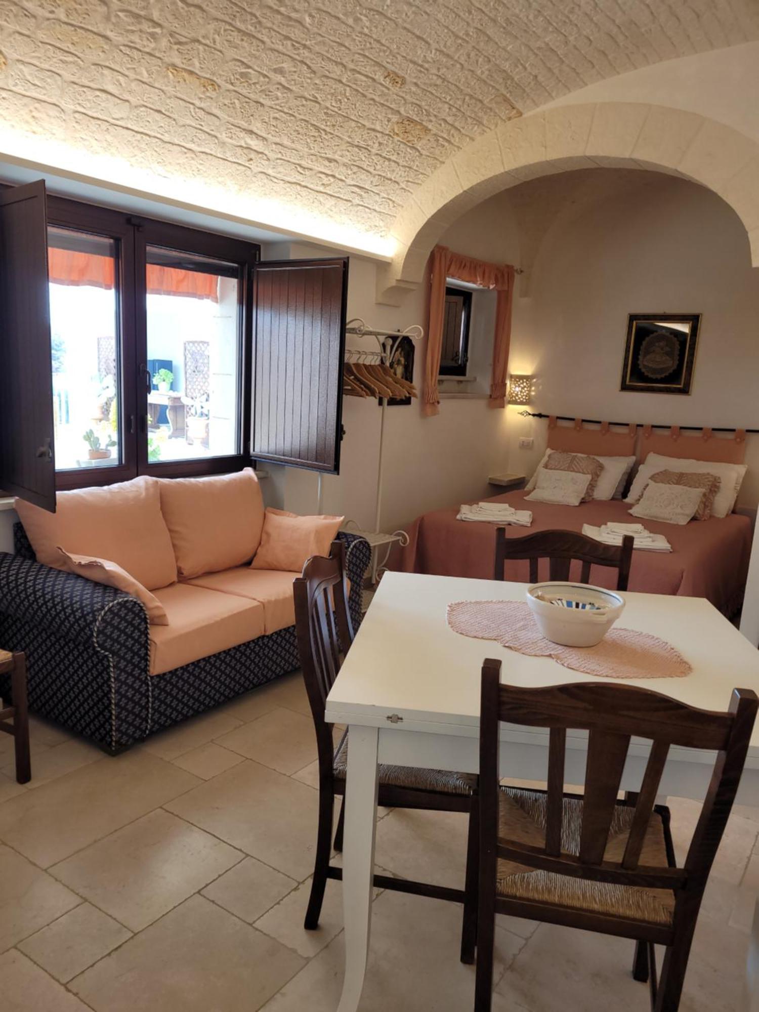 Valle D'Itria Trulli E Alcova Mikael 奇斯泰尼诺 外观 照片